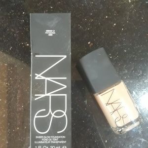 Nars sheer glow foundation